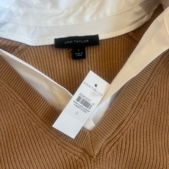 NWT Ann Taylor Blouse + Sweater Size S - Picture 2 of 3